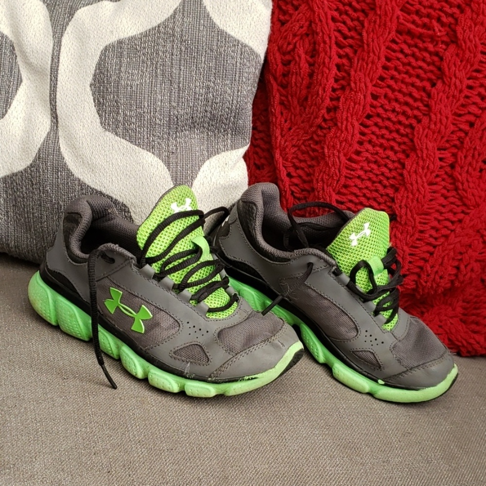 Under Armour Sneakers
